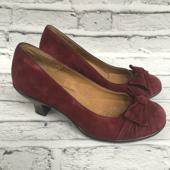 Softspots Suede Round Toe Heels size 7.5W - Picture 4 of 7